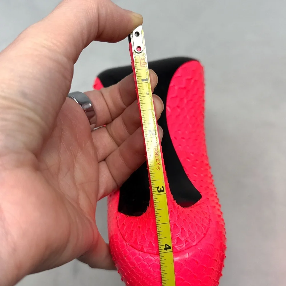 Saint Laurent Zoe 105 Ankle Strap Leather Snakeskin Pointed Toe Pump Heels Neon - Picture 13 of 16